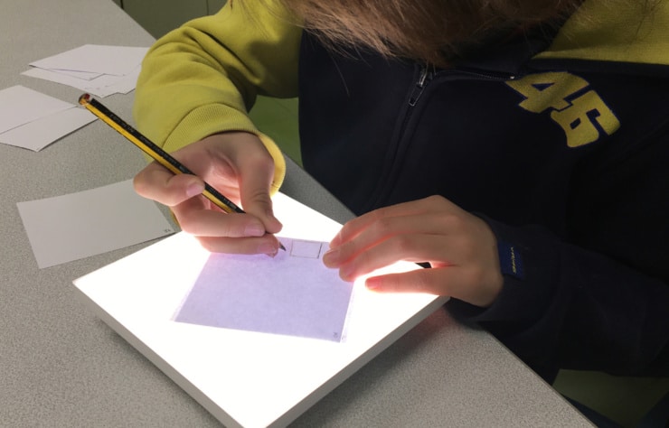 Atelier pré-cinéma table lumineuse